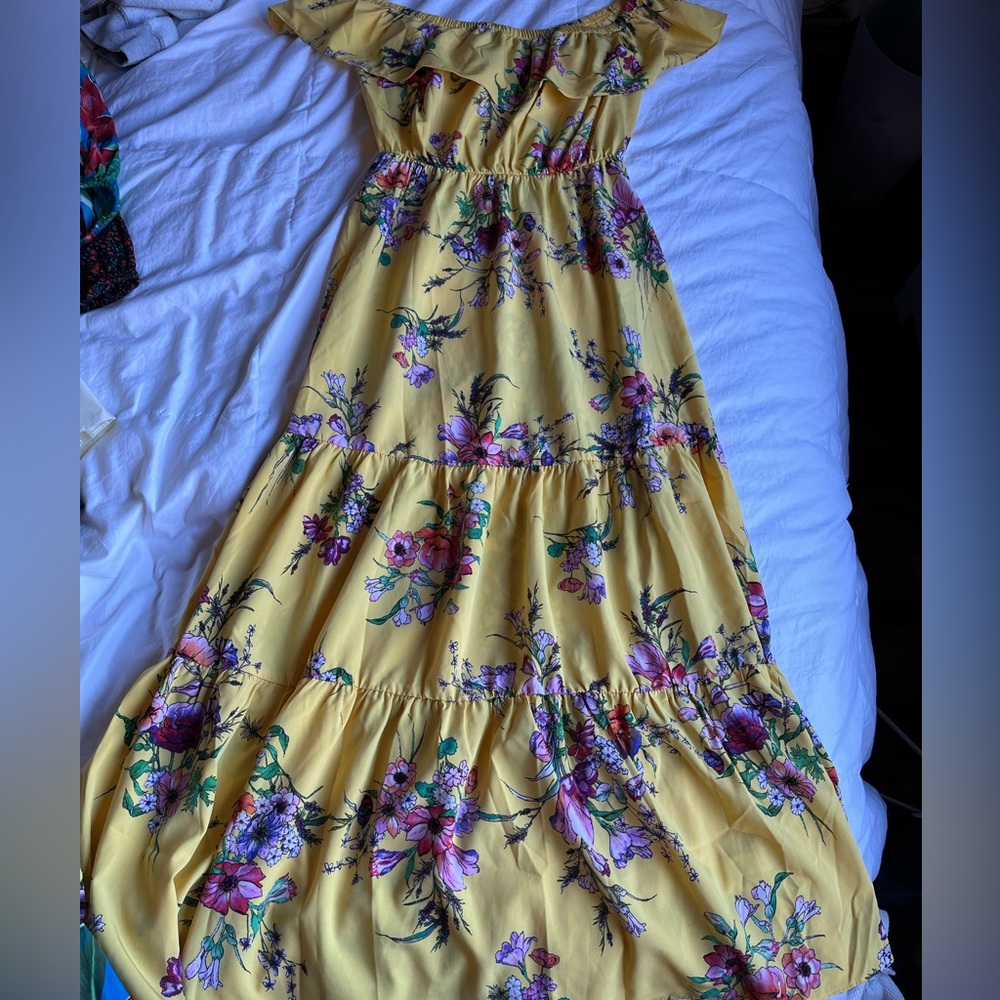 Tiered yellow maxi dress